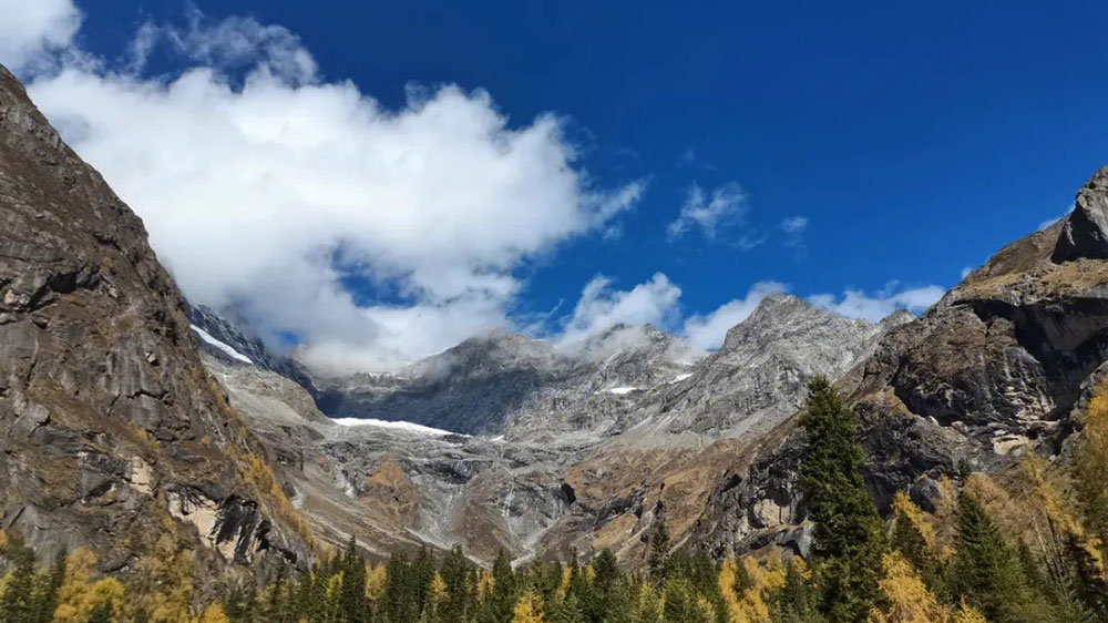 文旅：2023年四川旅游景區(qū)發(fā)展大會在小金縣召開，加快推動旅游產(chǎn)業(yè)高質(zhì)量發(fā)展！